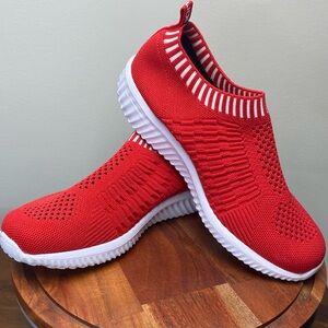 TIOSEBON Red Knit Walking Shoe